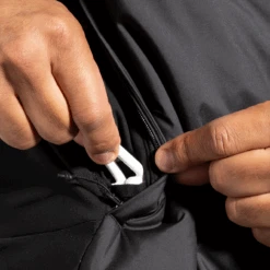 BROOKS Men's Shield Hybrid Vest 3.0 (001 - Black) -FastStride Gear 211525 001 D2 Shield Hybrid Vest 3