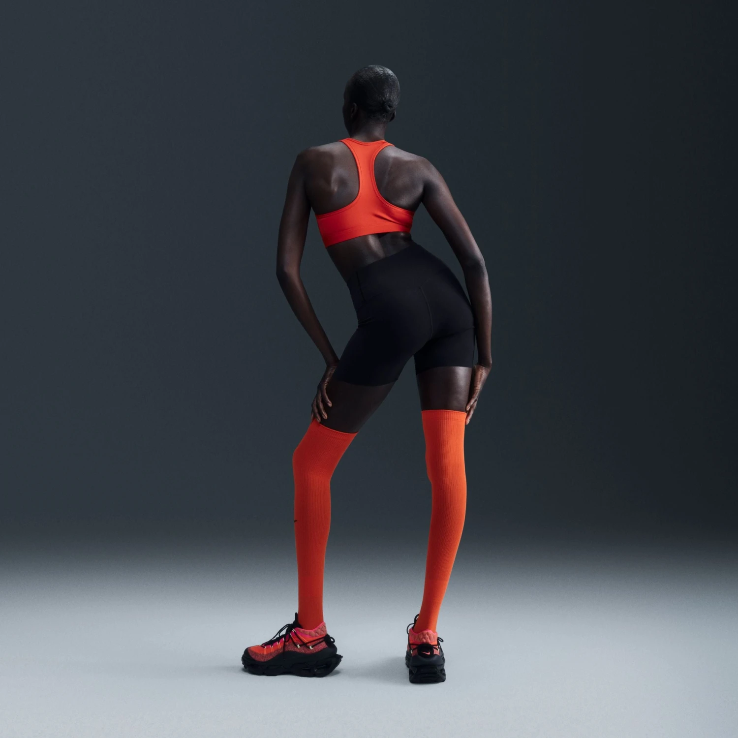 Nike Women’s Swoosh Medium Support Sports Bra (657 - University Red/White) 7 Nike Women’s Swoosh Medium Support Sports Bra (657 - University Red/White) - Image 5