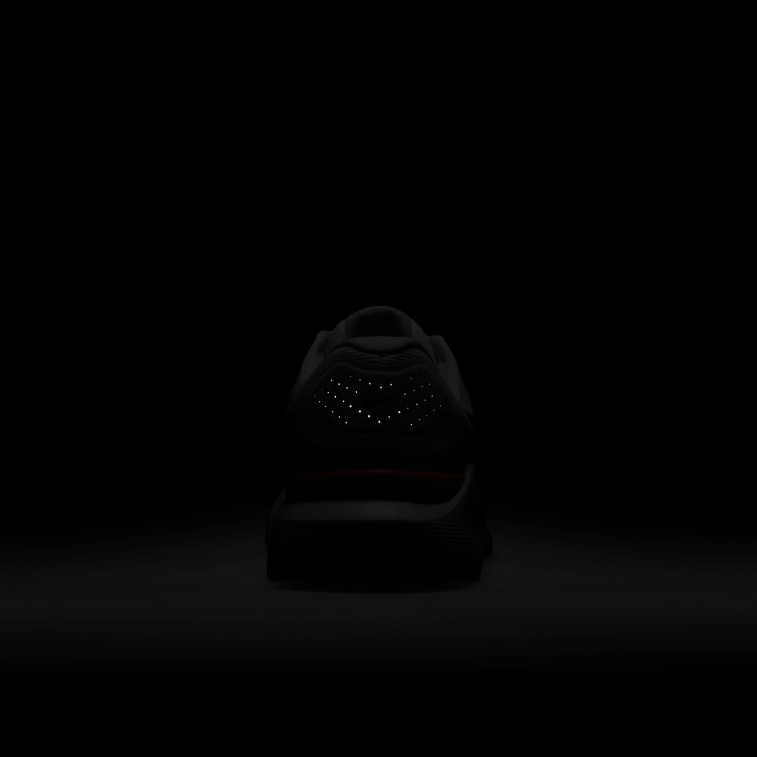 Nike Men’s Structure 26 (102 - White/Black-Bright Crimson-Photon Dust) 14 Nike Men’s Structure 26 (102 - White/Black-Bright Crimson-Photon Dust) - Image 12