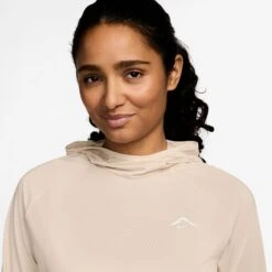 Nike Women's UV Protection Hooded Mid Layer (272 - Pearl White/Summit White) -FastStride Gear AURORA HJ2310 272 PHSYM001 2000