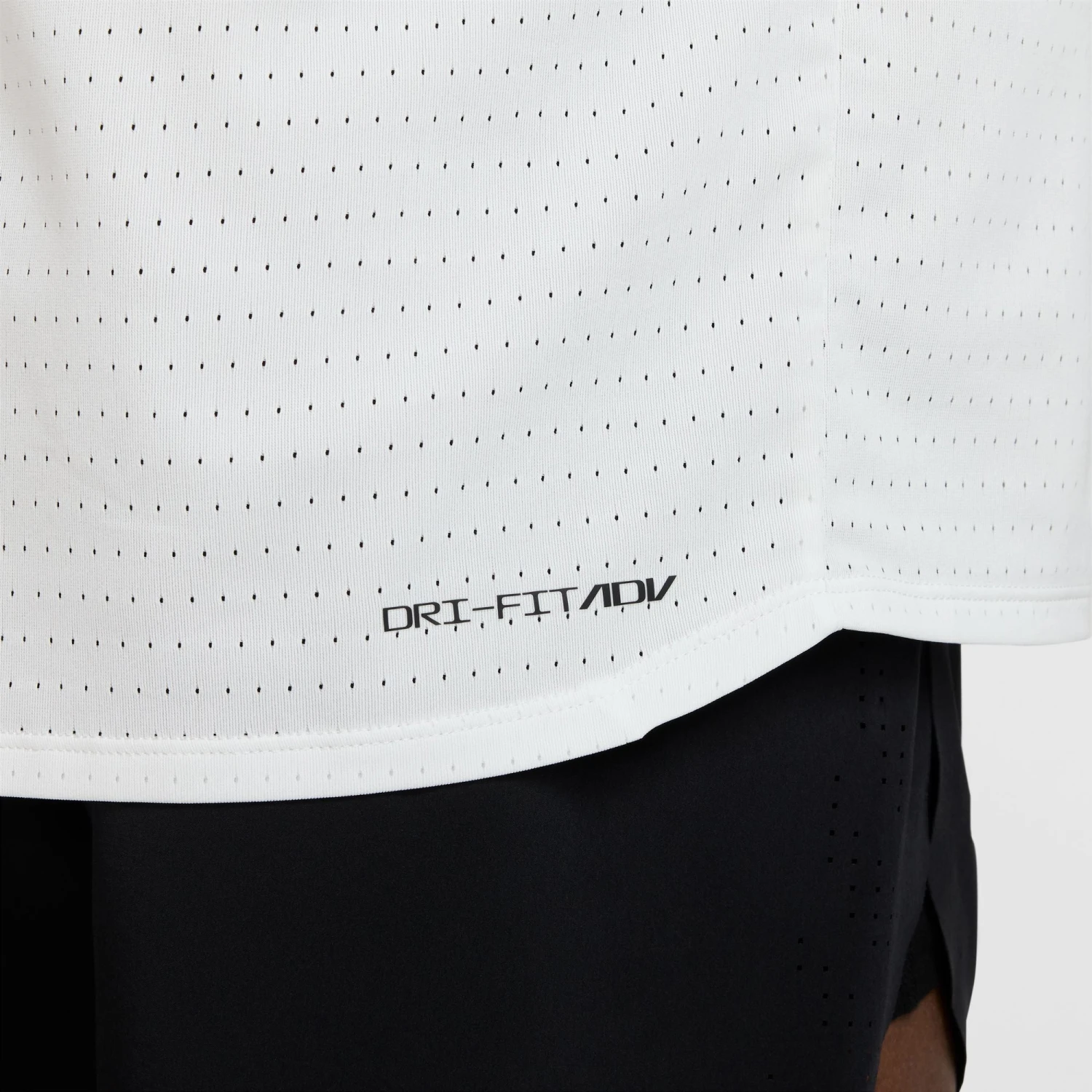 Nike Men's AeroSwift Dri-FIT ADV Short-Sleeve Running Top (121 - Summit White/Black) 8 Nike Men's AeroSwift Dri-FIT ADV Short-Sleeve Running Top (121 - Summit White/Black) - Image 6