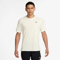 Nike Men's Solar Chase Dri-FIT ADV Short-Sleeve Running Top (133 - Solar Chase)