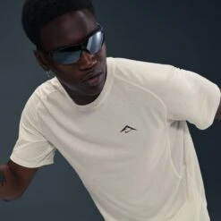 Nike Men's Solar Chase Dri-FIT ADV Short-Sleeve Running Top (133 - Solar Chase) -FastStride Gear AURORA HJ3580 133 PHSYMG03 2000