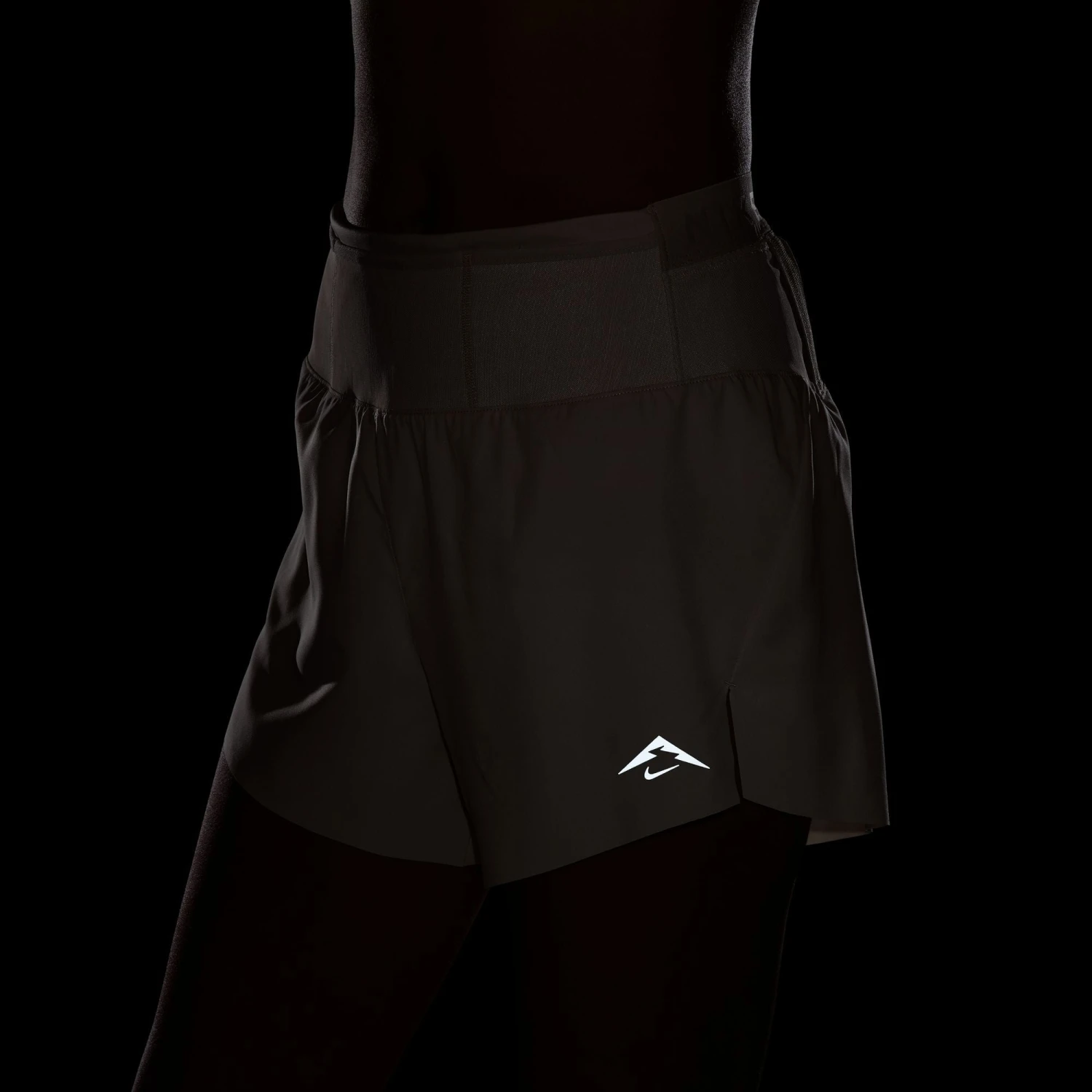 Nike Women's Trail Dri-FIT Brief-Lined Running Shorts (272 - Pearl White/Summit White) 9 Nike Women's Trail Dri-FIT Brief-Lined Running Shorts (272 - Pearl White/Summit White) - Image 7