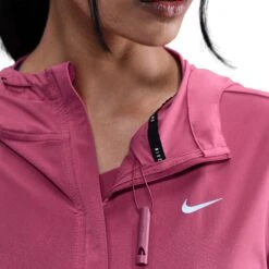 Nike Women's Swift Women's Repel Packable Running Jacket (634 - Sweet Beet/Reflective Silver) -FastStride Gear AURORA HQ0650 634 PHSYM004 2000