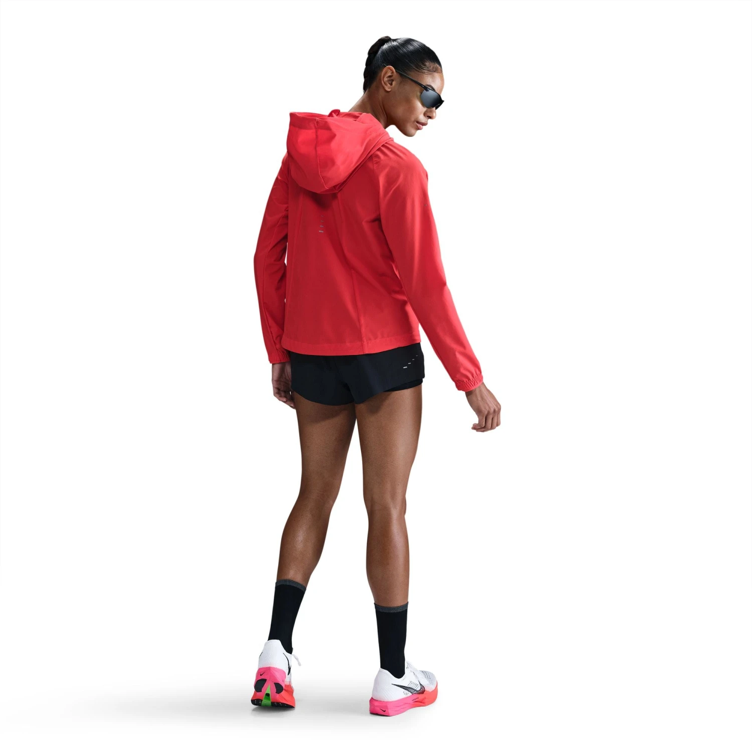 Nike Women's Swift Repel Packable Running Jacket (696 - LT Crimson/Reflective Silver) 6 Nike Women's Swift Repel Packable Running Jacket (696 - LT Crimson/Reflective Silver) - Image 4