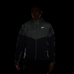 Nike Men's Miler Repel Winterized Running Jacket (043 - Pure Platinum/Reflective Silver) -FastStride Gear AURORA HV2669 043 PHSYM200 2000