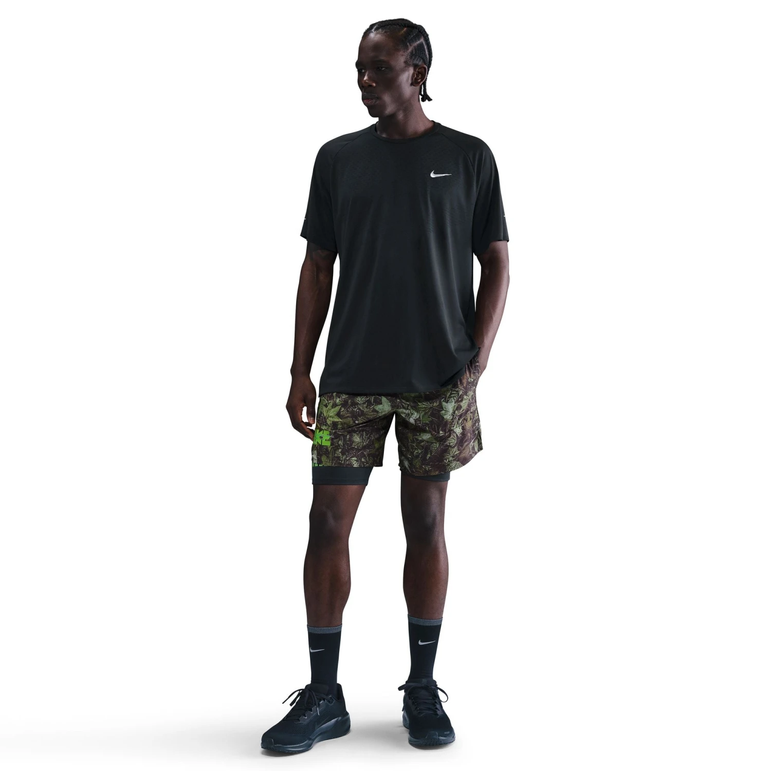 Nike Men's Dri-FIT 7" Brief-Lined Printed Running Shorts (012 - Black/White/Forest Green/Reflective Silver) 11 Nike Men's Dri-FIT 7" Brief-Lined Printed Running Shorts (012 - Black/White/Forest Green/Reflective Silver) - Image 9