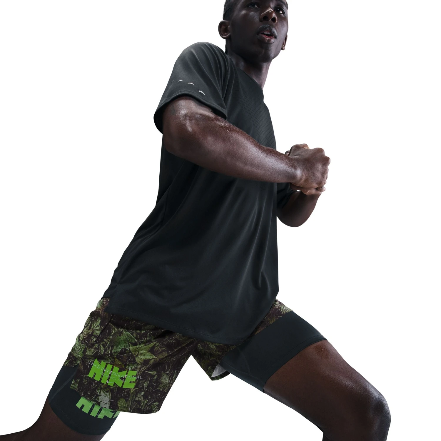 Nike Men's Dri-FIT 7" Brief-Lined Printed Running Shorts (012 - Black/White/Forest Green/Reflective Silver) 8 Nike Men's Dri-FIT 7" Brief-Lined Printed Running Shorts (012 - Black/White/Forest Green/Reflective Silver) - Image 6