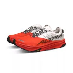 Altra Women's Mont Blanc Carbon (161 - White/Coral) -FastStride Gear Image85 1fb8b1aa b449 4155 beb2 a7967c398341