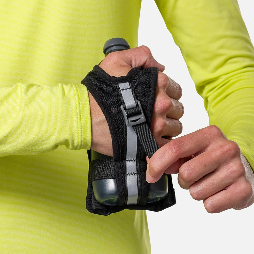 Nathan SpeedDraw 2 Flask 12oz (Black/Reflective Silver) 11 Nathan SpeedDraw 2 Flask 12oz (Black/Reflective Silver) - Image 9