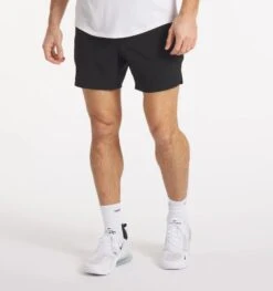Men's Stride Short [5.5"] (Black)